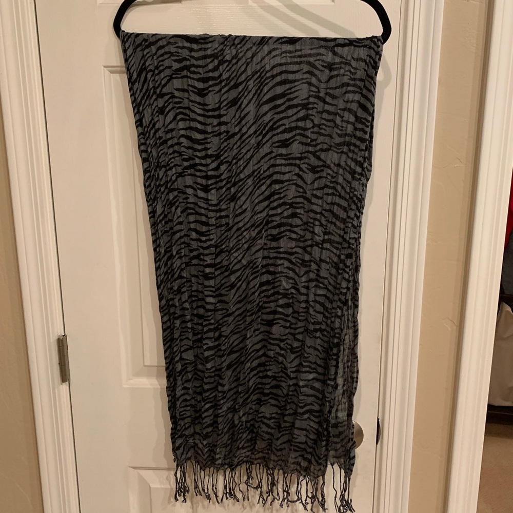 Very soft scarf